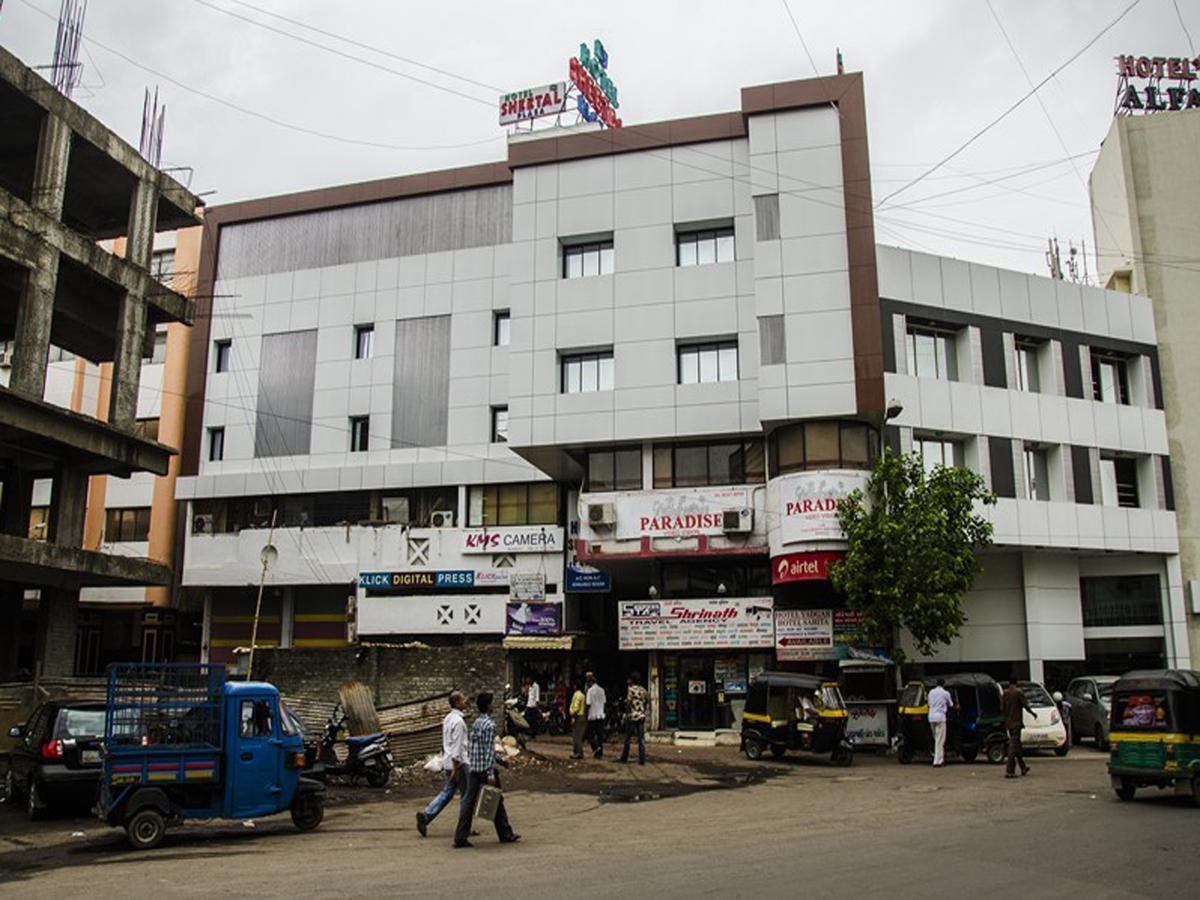 Hotel Sheetal Plaza Surat Bagian luar foto